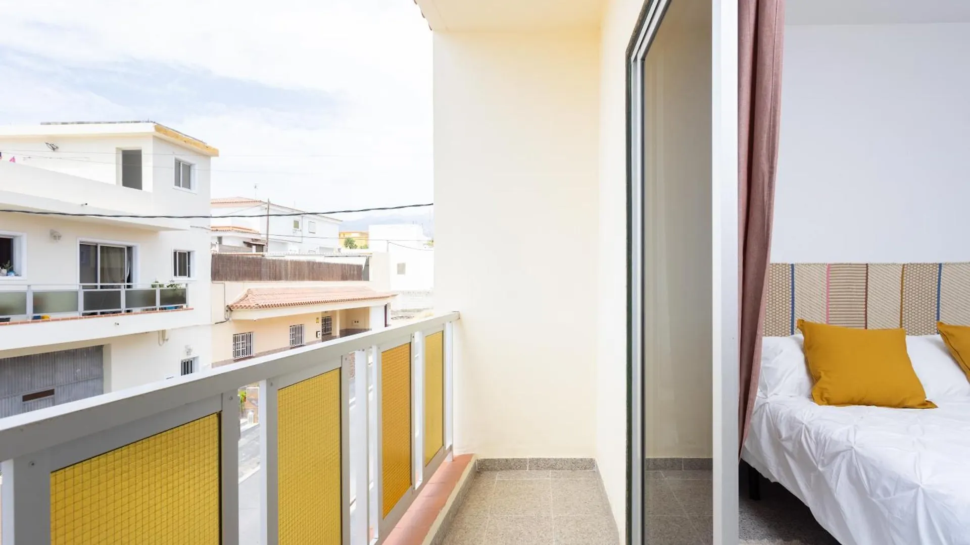 Eden Rentals 104 Surfy Stylish Bed&Coffee Balcony Granadilla De Abona